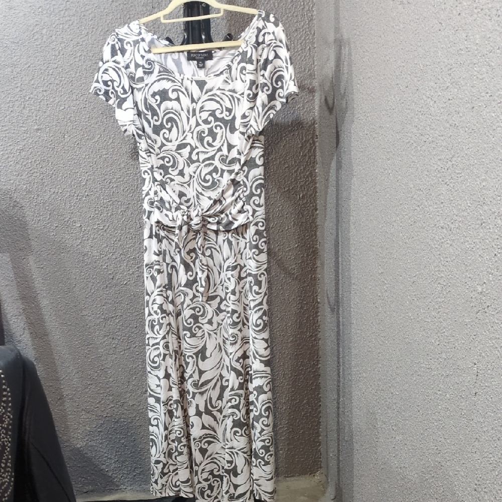 Perceptions Black and White Floral Dress